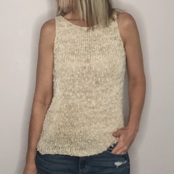 VINTAGE Pastel Yellow Loose Knit Sleeveless Tank - Picture 1 of 5